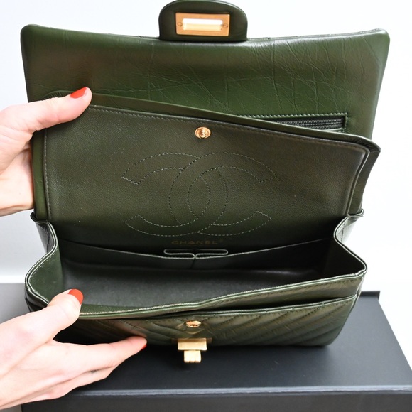 Chanel reissue 2.55 classic flap bag - Picture 3 of 10